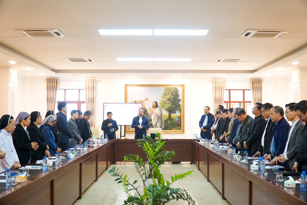 GIÁO PHẬN HẢI PHÒNG HỘI THẢO ĐÓNG GÓP CHO THƯỢNG HỘI ĐỒNG GIÁM MỤC THẾ